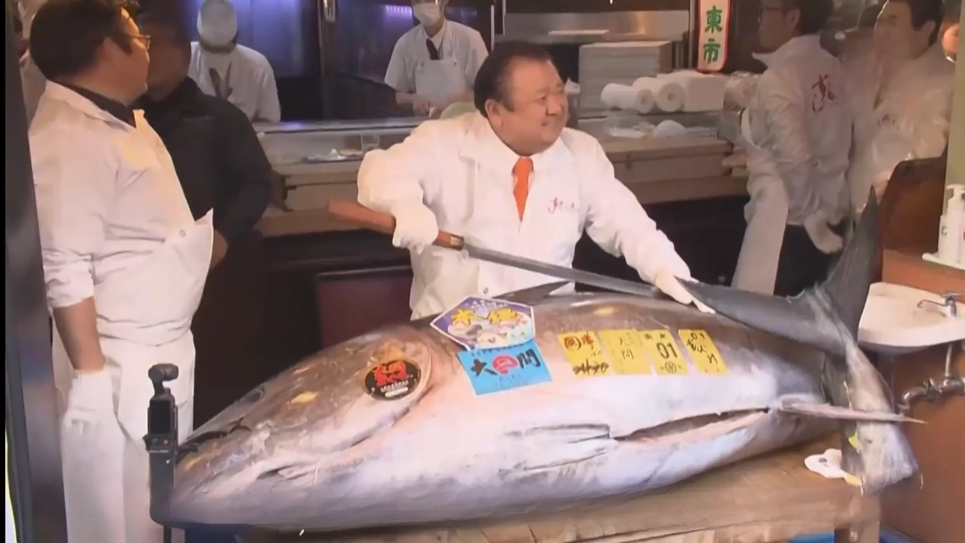 Nhà hàng Nhật Bản chi 3,2 triệu USD mua cá ngừ 